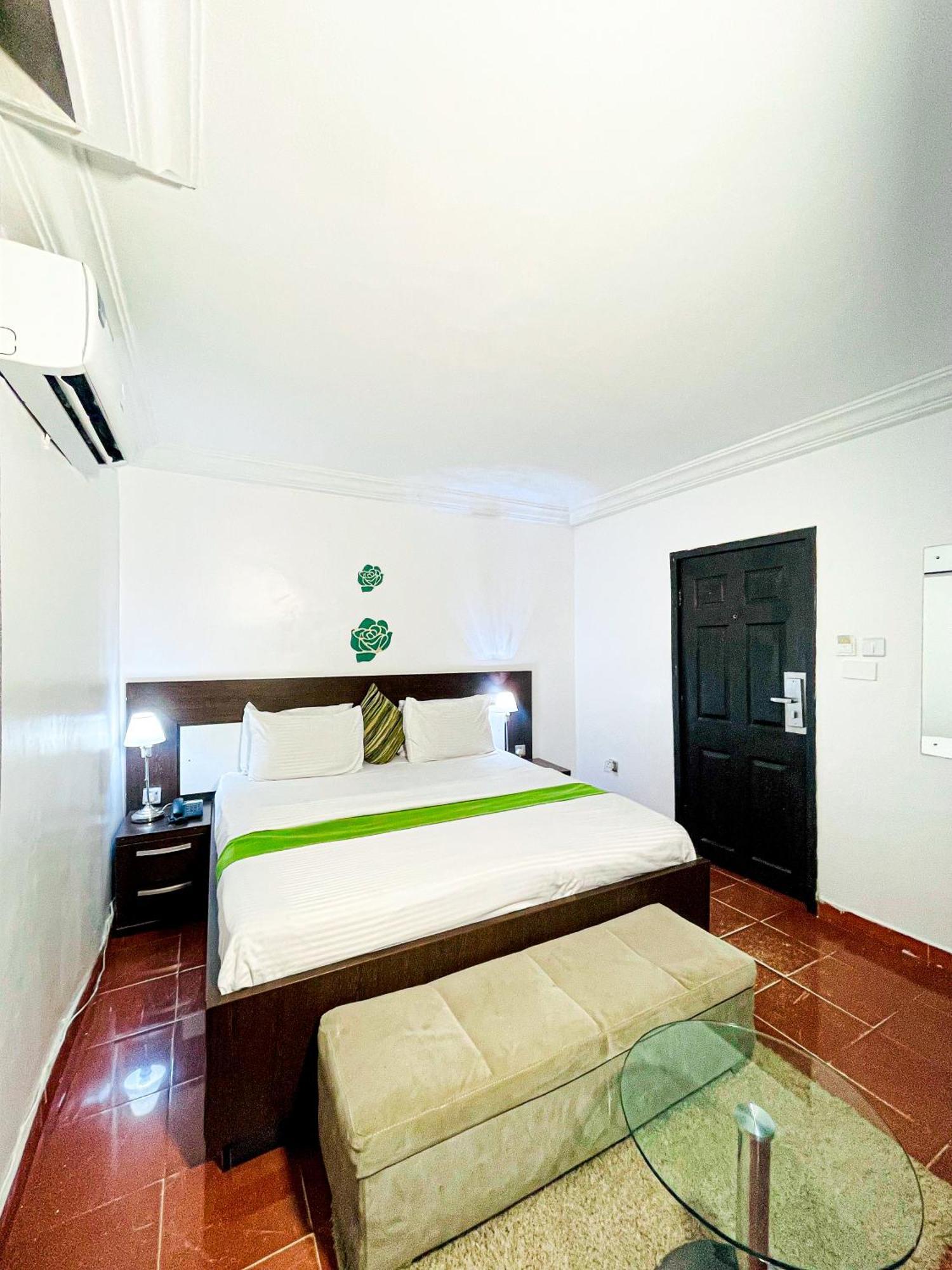 The Tranquil Mews Hotel Abuja Exterior photo