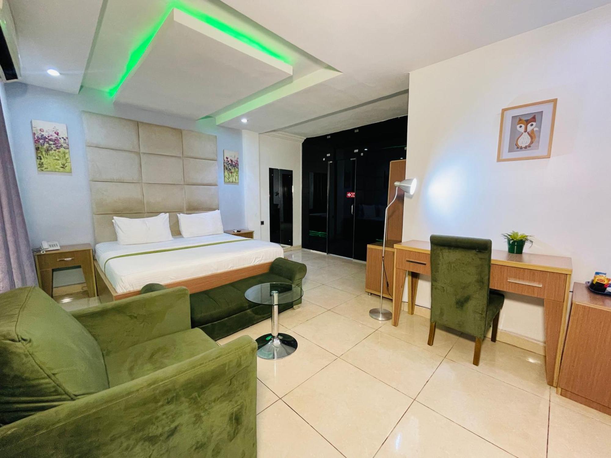 The Tranquil Mews Hotel Abuja Exterior photo